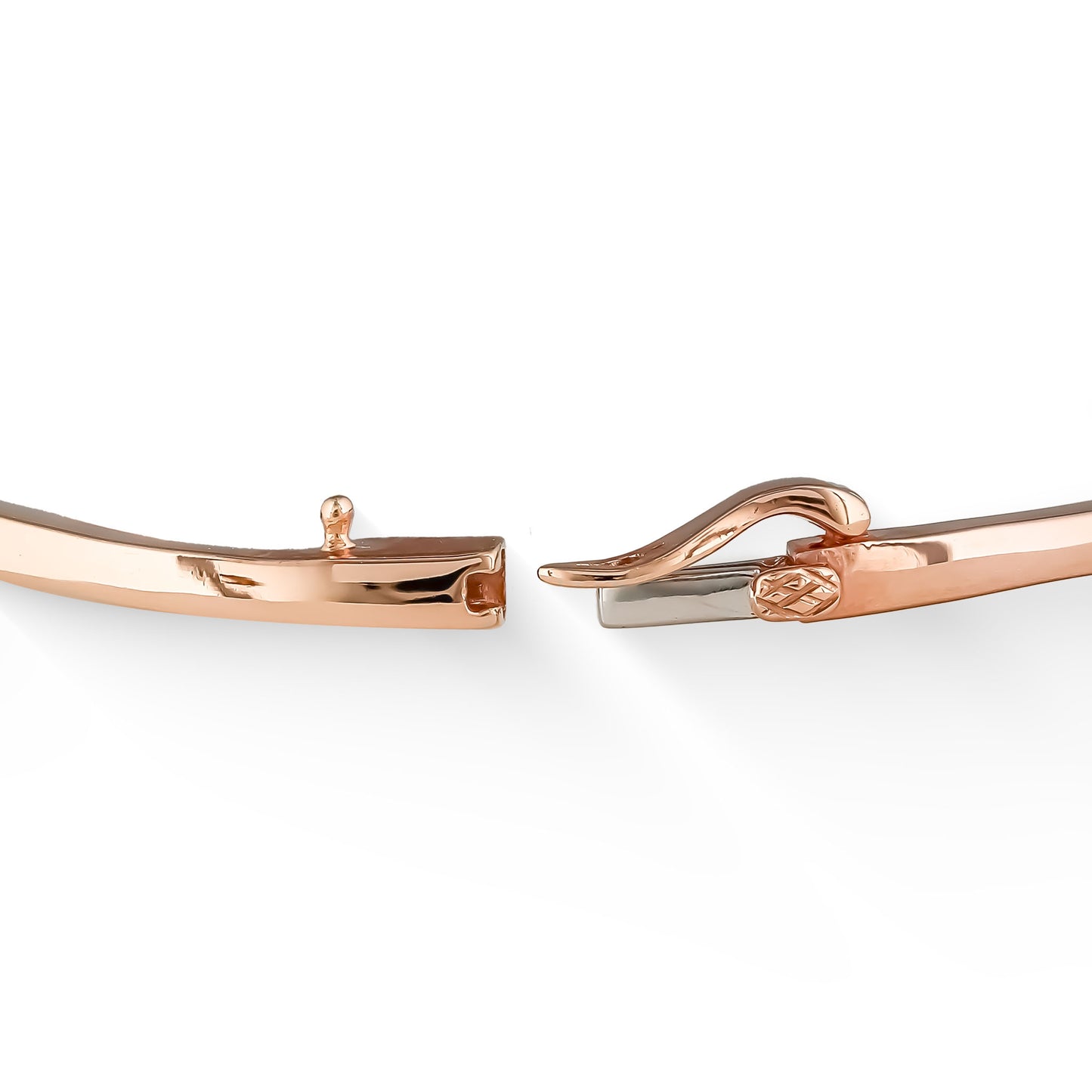 Zoomed in view of the bracelets rose gold clasp mechanism showing a 14K white gold tongue. Item No. 769423