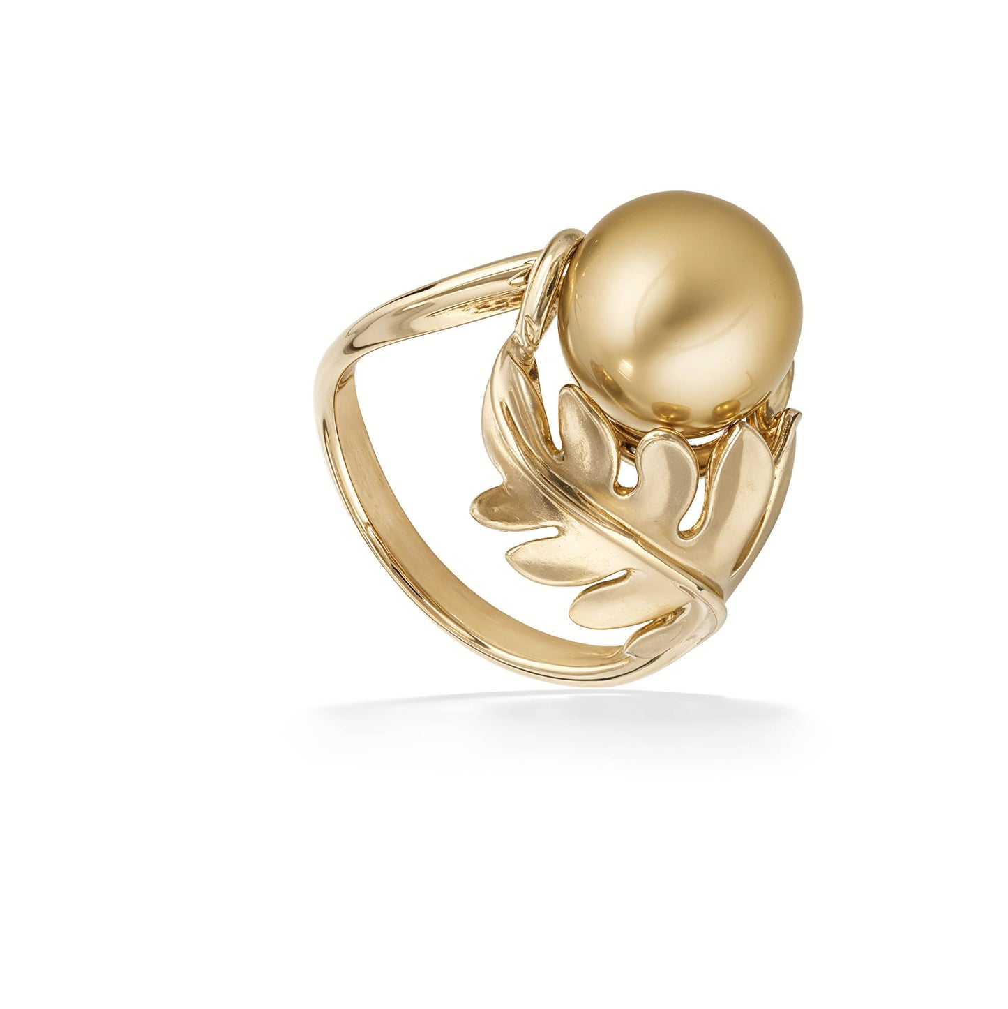 Ulu-inspired 14K yellow gold ring crowned with a radiant Golden South Sea pearl in sculpted leaf setting. Item No. 45058