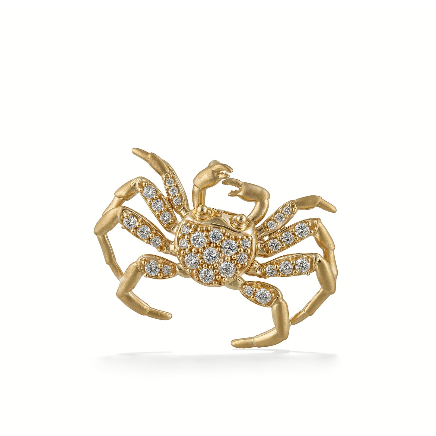 Realistic Hawaiian A'ama crab pendant made in 14k yellow gold with pavé-set diamonds along its back and legs. Item No. 44325