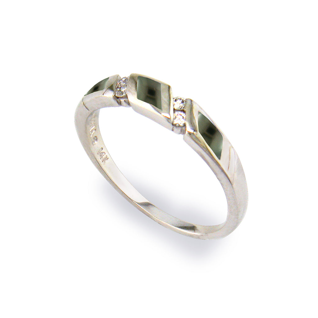Elegant 14K white gold ring with tahitian pearl inlay and diamond detail accents. Item No. 759810