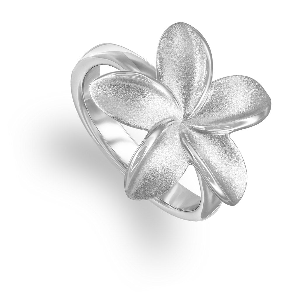 Plumeria ring made in sterling silver with matte finished petals & polished inner edges. Item No. 40527