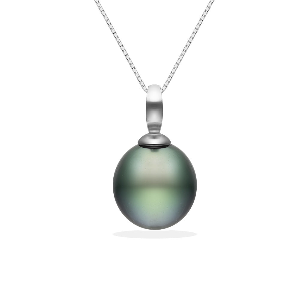 Minimalist 14k white gold necklace featuring a single round 10mm tahitian pearl pendant. Item No. 19376