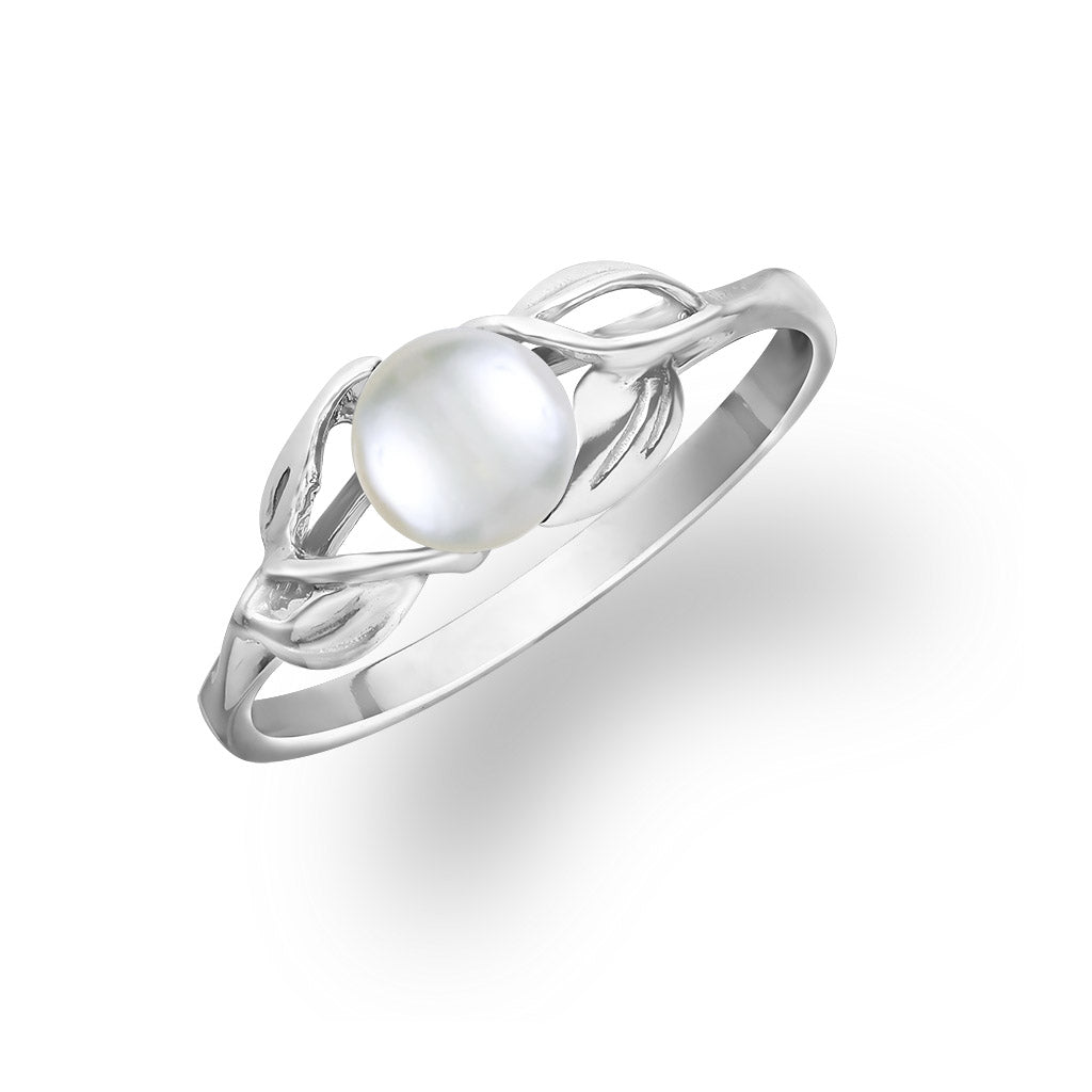 Four leaf inspired ring made in 14k white gold with white akoya pearl and delicate sculpted band detailing. Item No. 17957