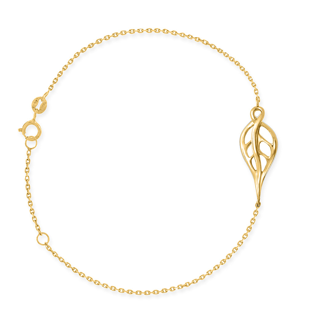 Adjustable 14K yellow gold maile leaf bracelet with delicate chain and open leaf centerpiece detail. Item No. 41413