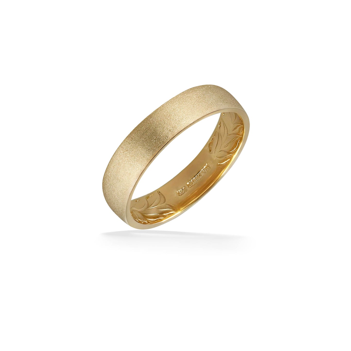 Textured 14K yellow gold Maile leaf band with softly rounded edges and engraved leaf motif along the interior. Item No. 44522