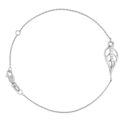 A sleek white gold bracelet with an airy maile leaf pattern accented by a diagonal line of white diamonds. Item No. 41895