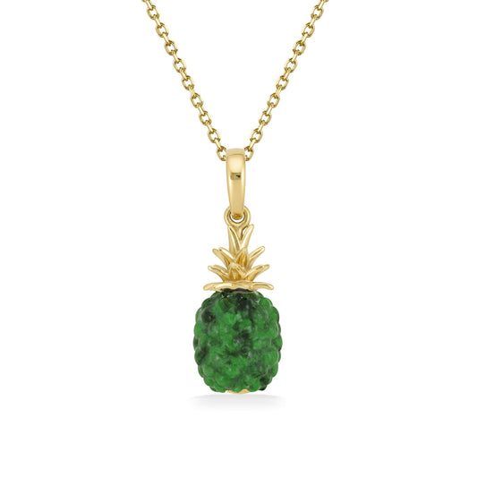 This pineapple pendant highlight rich green maw sit sit carved stone texture capped with polished gold leaves. Item No. 43528