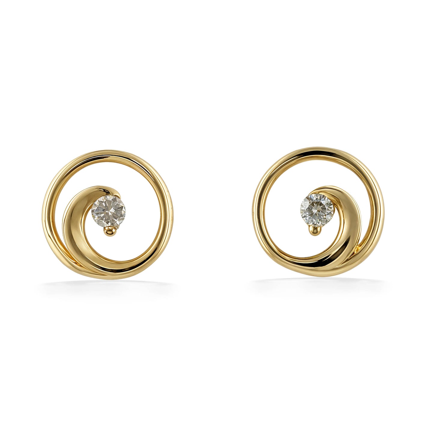 Front facing petite wave-inspired stud earrings made in 14k yellow gold with diamond centerpieces. Item No. 45211