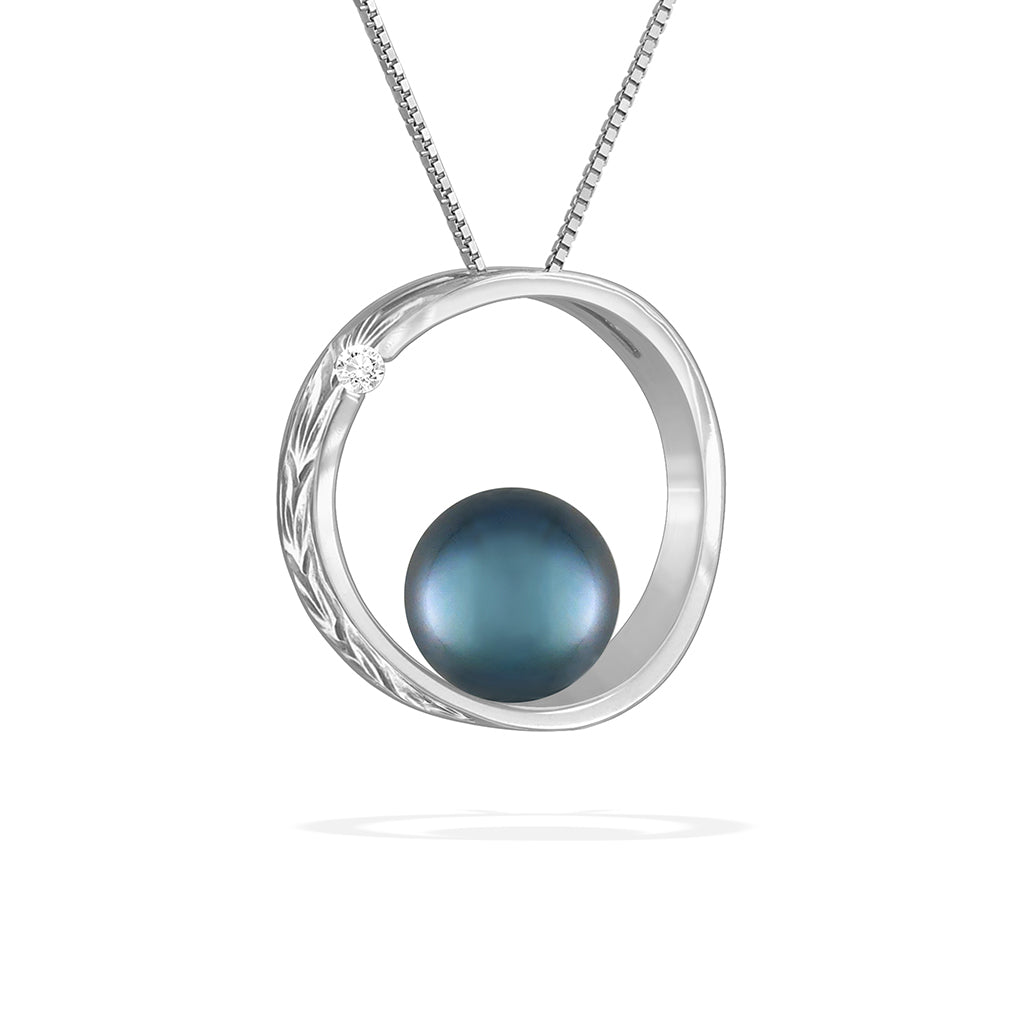 43167 - 14K White Gold - Moon and Star Pendant